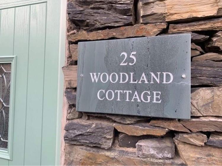Woodland Cottage - Private Courtyard - Pet Friendly Retreat In The Heart Of Windermere Kültér fotó